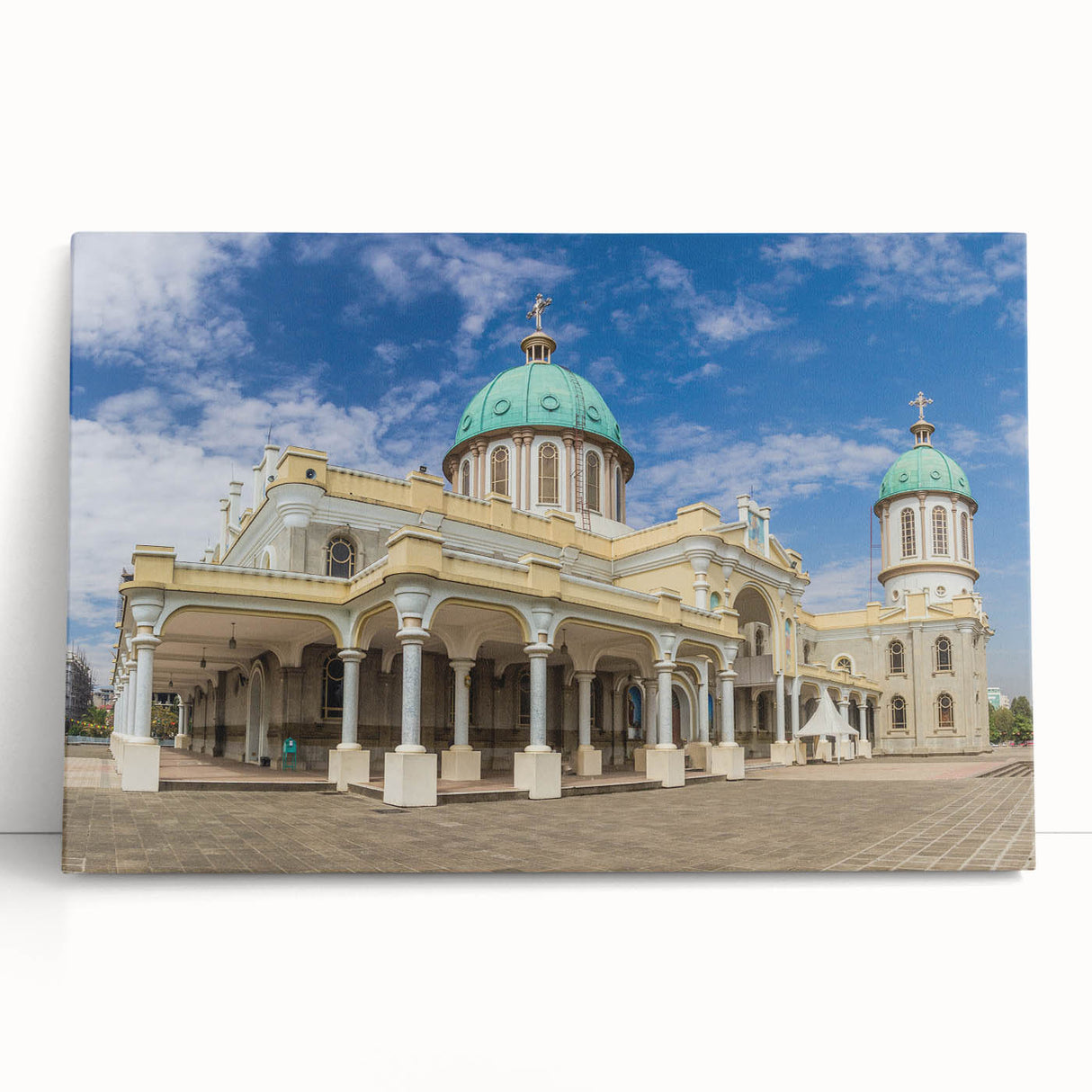 Black and white canvas of African scenery, ideal for kitchen wall art or bedroom ambiance.