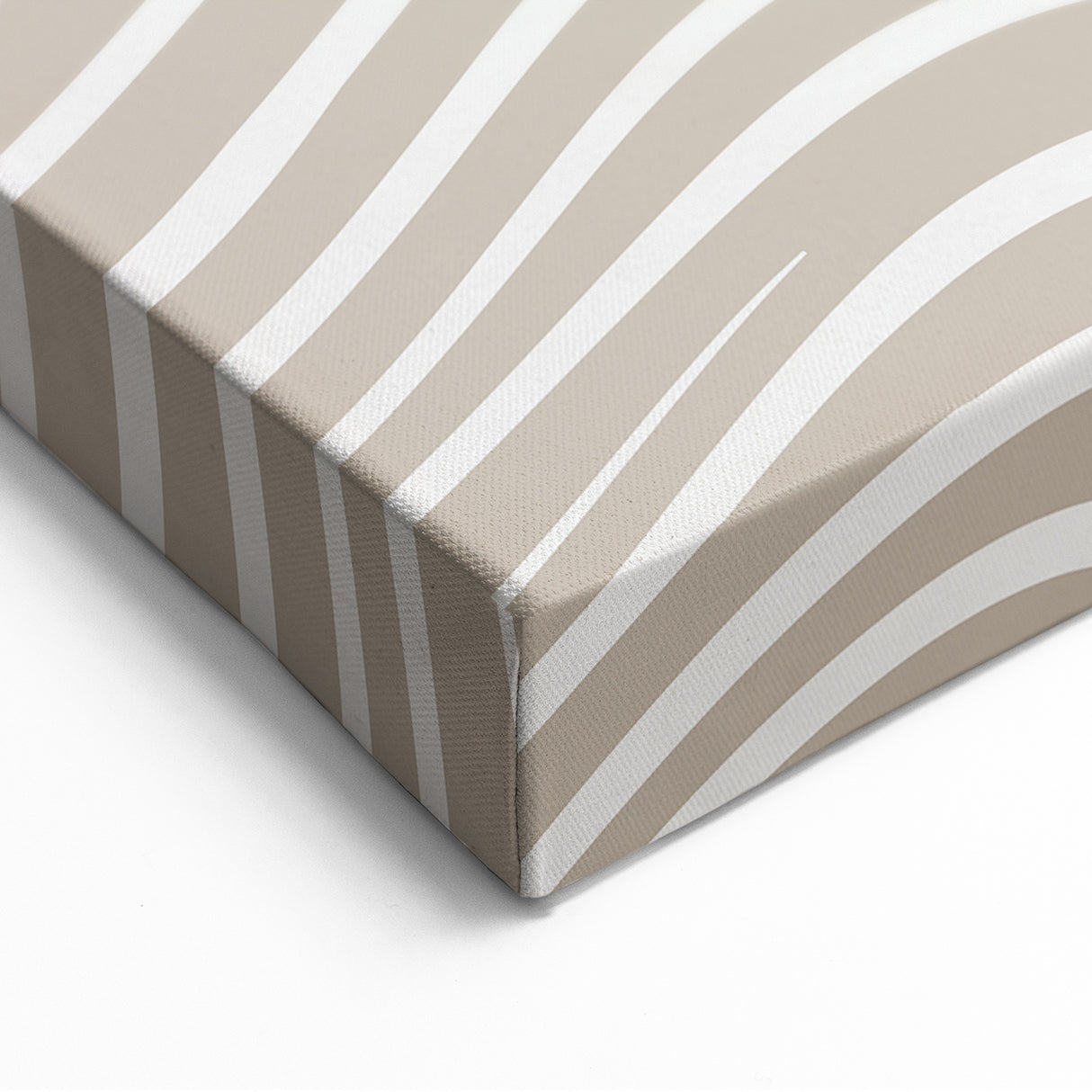 Modern Minimalist Abstract Art - Wavy Organic Line Pattern