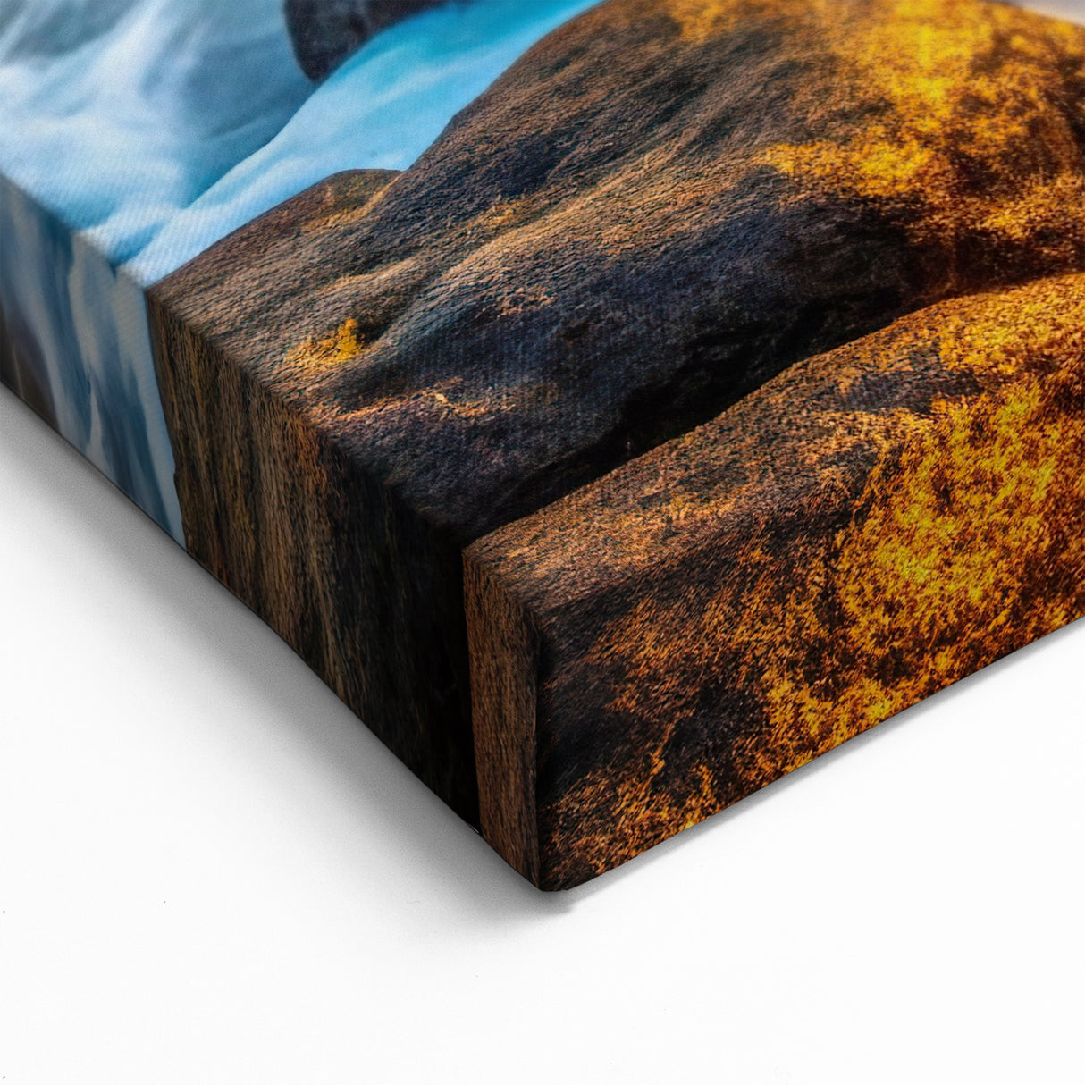 Sunset Waves and Rocks – Vibrant Ocean Landscape Rock Wall Art