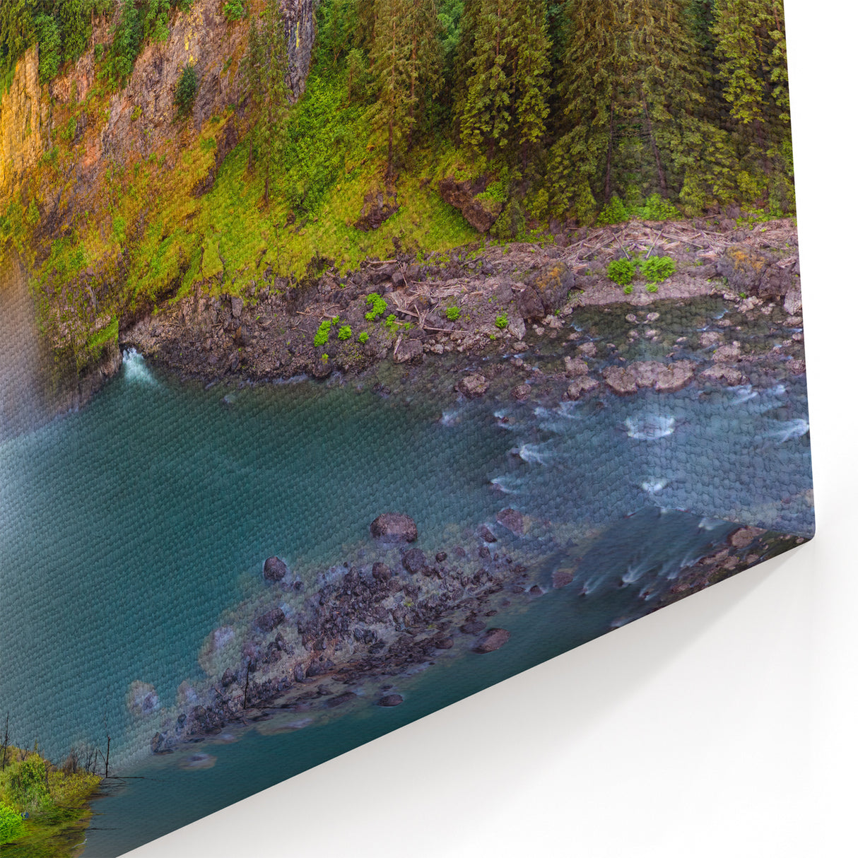 Stunning Snoqualmie Falls at Dusk – Scenic Seattle Landscape Photography