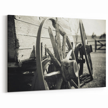 Vintage Wagon Wheel Wall Art – Rustic Farmhouse Country Decor Piece