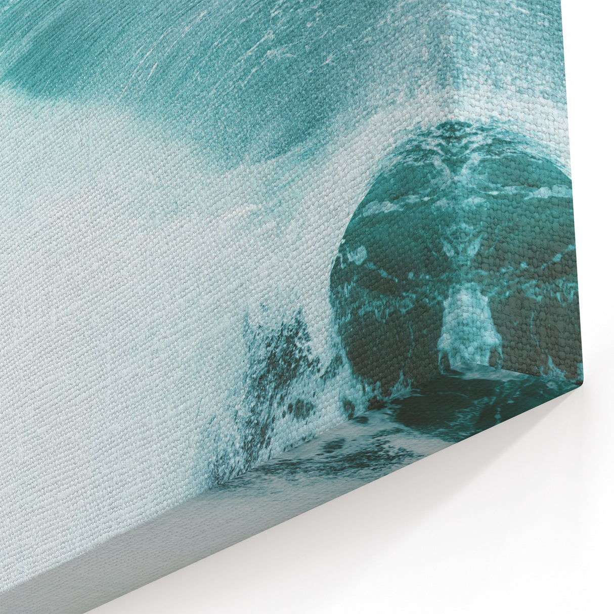Ocean Breeze Canvas - Serene Wave Wall Art for Summer Decor