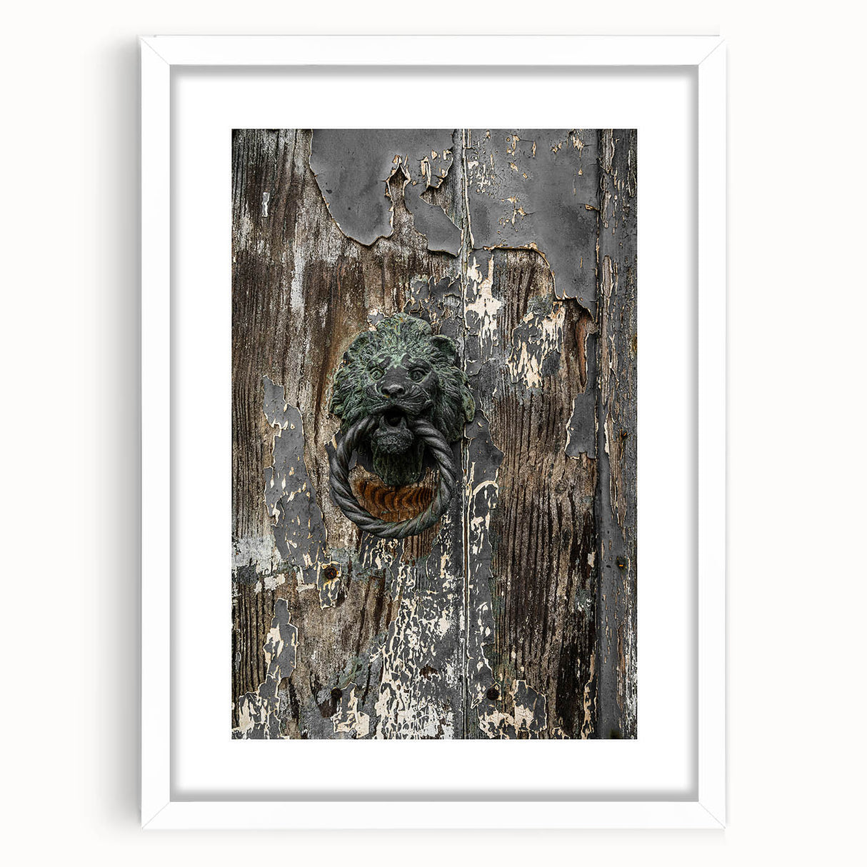 Weathered Lion Door Knocker Wall Art – Rustic Elegance Decor