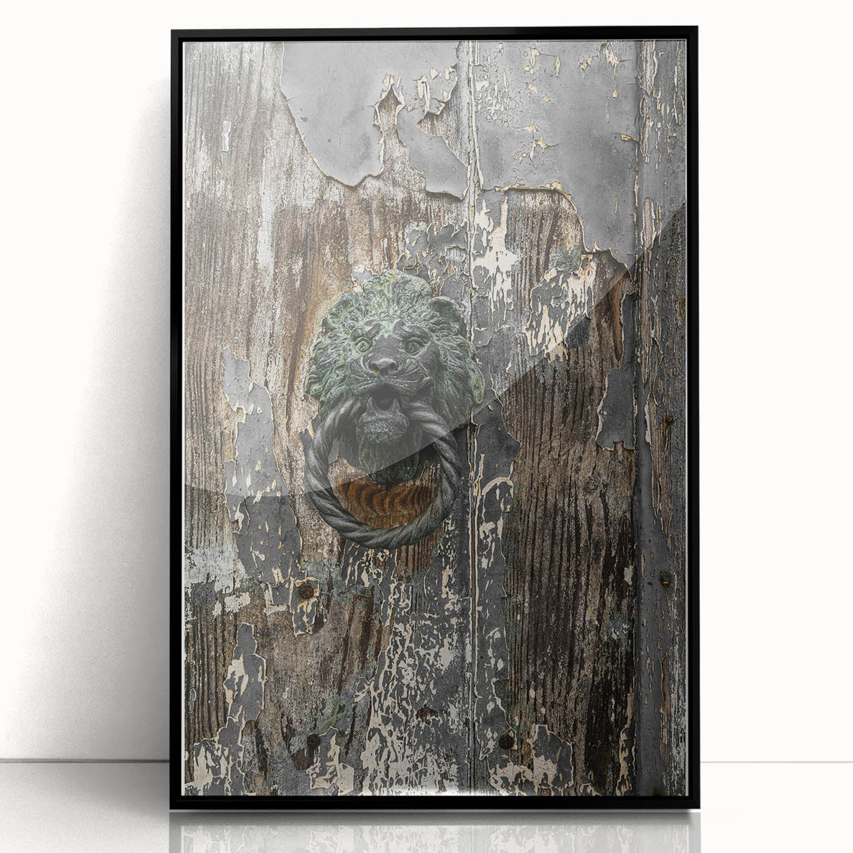 Weathered Lion Door Knocker Wall Art – Rustic Elegance Decor