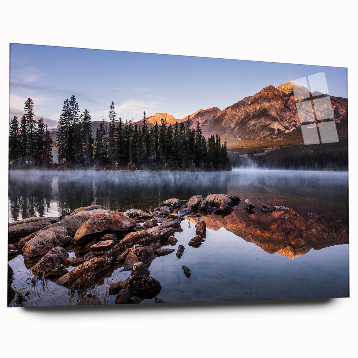 Large abstract depiction of the Sierra Nevada on acrylic glass, in earthy green and brown tones.