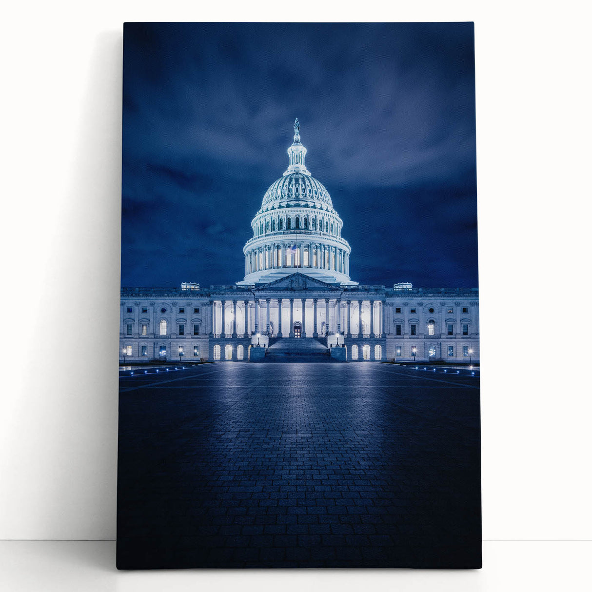 Black and white stretched canvas of the Washington DC Capitol, ideal for kitchen wall art or bedroom ambiance.