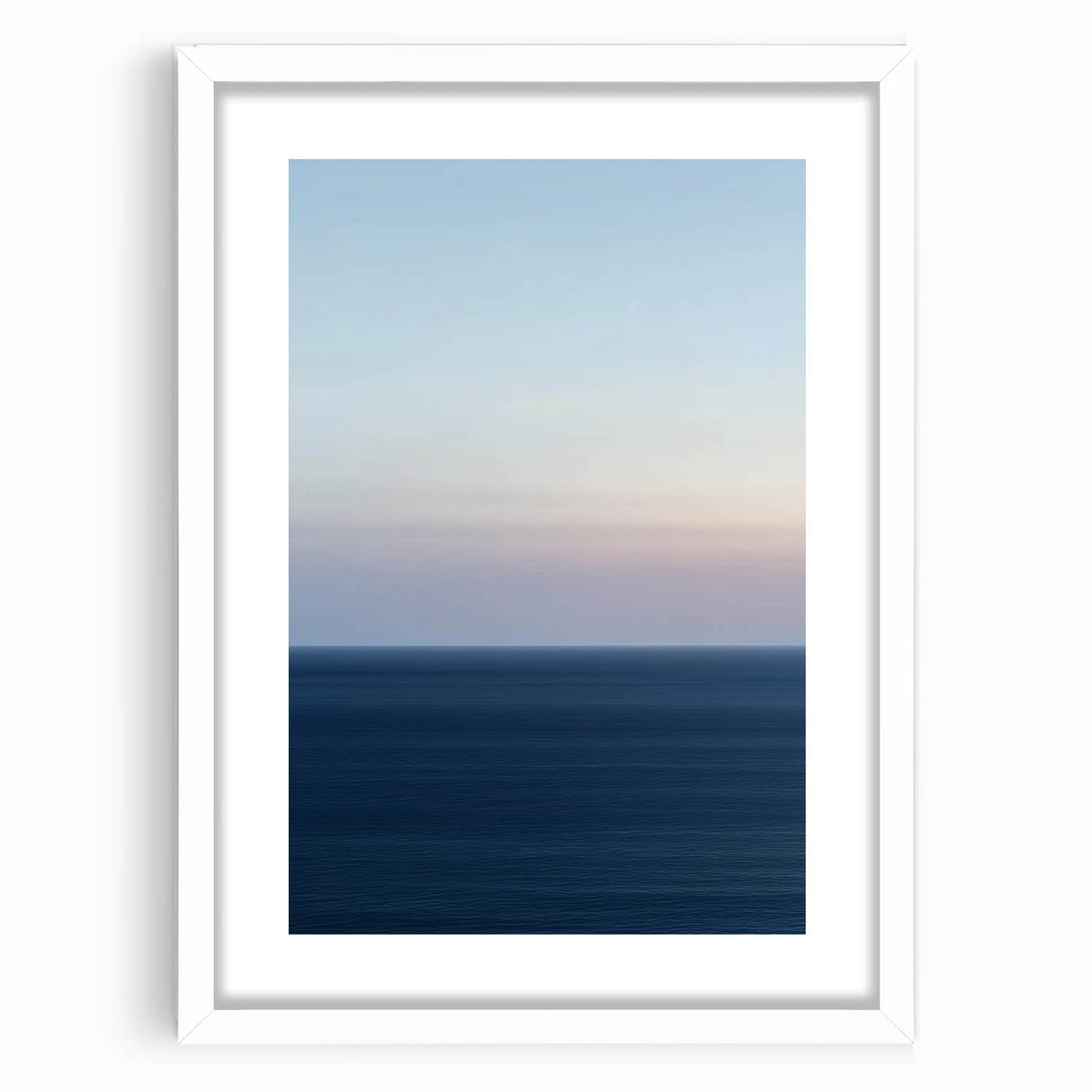Serene Ocean Horizon – Minimal Dynamic Abstract Motion Wall Art
