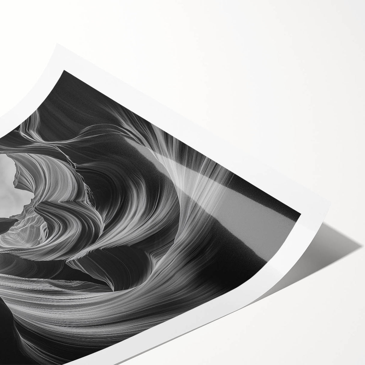 Monochrome Flow – Modern Black and White Dynamic Wall Art