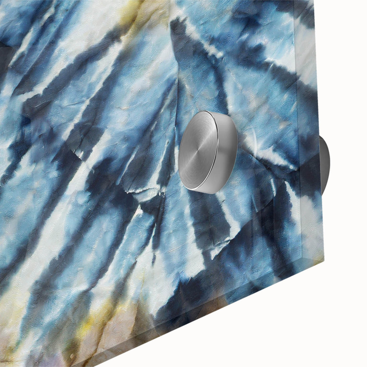 Close-up of frost design in icy blue tones on acrylic glass.
